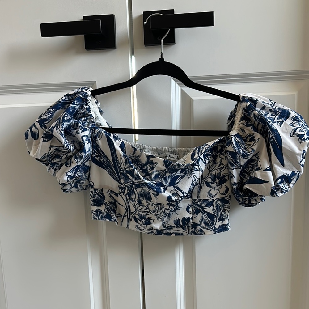 Floral Blue and White Women's Top